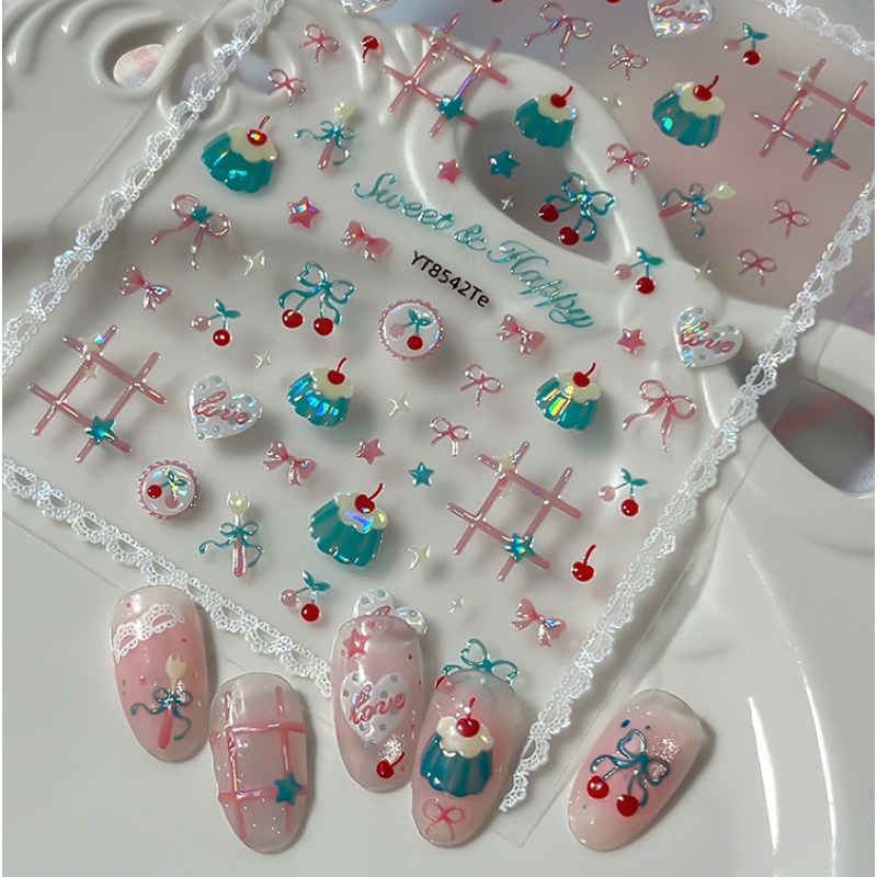 ملصقات أظافر لامعة بتصميم الكر - مراجعة Nail Art Red Cherry وسعره