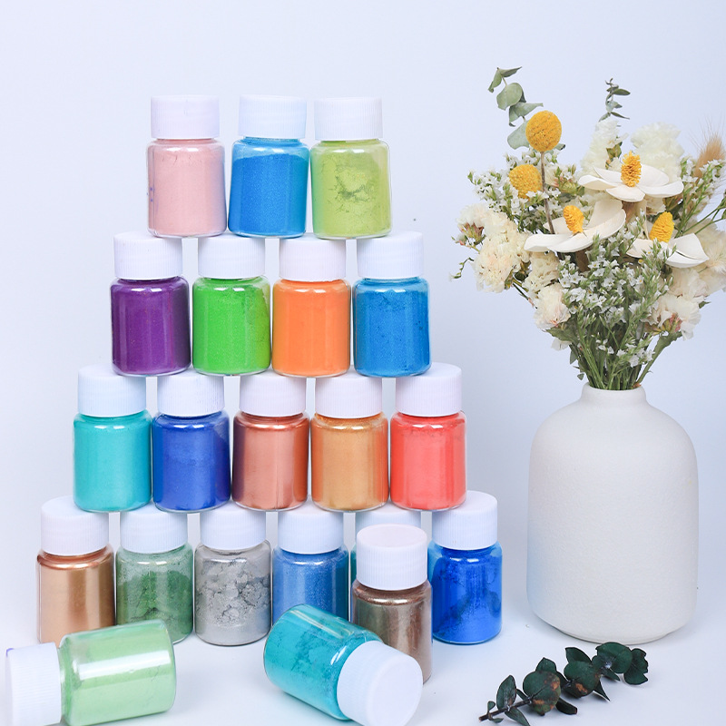 مسحوق الأظافر اللؤلؤ ضئيلة ، ب - مراجعة Nail Glitter Chrome وسعره